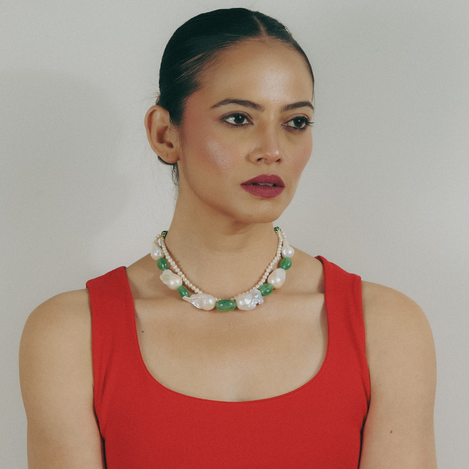 BaroqueGrace necklace in baroque pearls, freshwater pearls and green stones